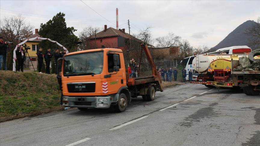 Uklanjanje barikada na Kosovu